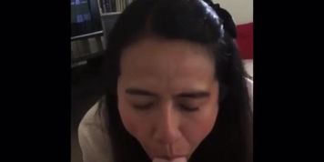 amatuer asian girlfriend bj