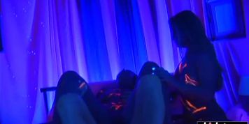 Two stunning chicks sharing a shaft (Rita Faltoyano)