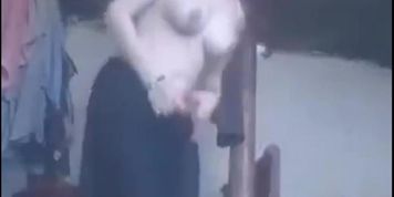 Pakistani Cute Sexy Girl Rubbing Her Clean Pussy N Showing Tits To Lover.