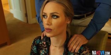 Beautiful Blonde Call Girl Nicole Aniston