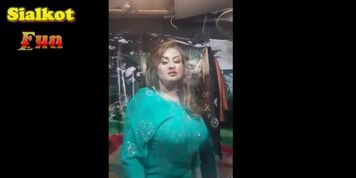 Afreen khan hot