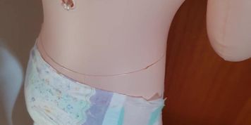 Diaper doll 