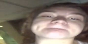 Fucking sexy girlfriend at mother house caught