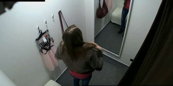 Beautiful Czech Teen Snooped in Changing Room! (Hiddencam___)