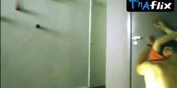Alessandra Negrini Sexy Scene  in 2 Coelhos