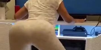Cardi B Sis 