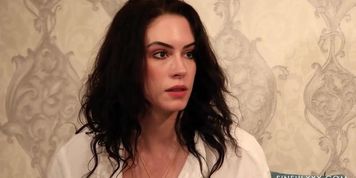 Wife films husband cheating with another woman