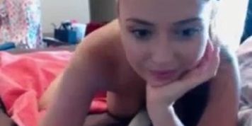 Big Boobed Webcam GIrl WIth Hitachi 4