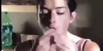 Dixie Damelio Takes Whole Banana (Addison Rae)