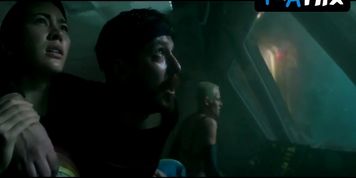 Kristen Stewart Underwear Scene  in Underwater