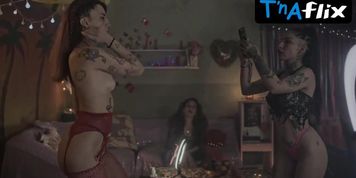 Lara Crespo Lesbian,  Breasts Scene  in In The Mud