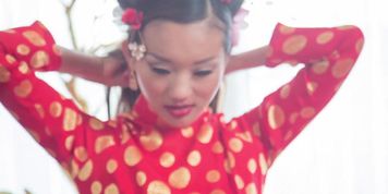 Handjob by young japanese girl (Alina Li)