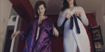 Giantess lesbians have fun with shrunken woman (ADD ME for more videos)