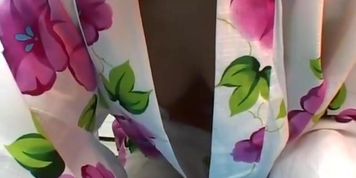 Hot japanese woman reveals her sexy downblouse
