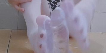 Xiaolinjiang Dildo Footjob 01