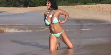 DM - Big Beach (Denise Milani)
