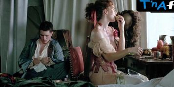 Philippine Leroy-Beaulieu Breasts Scene  in Vatel