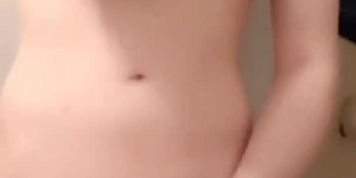 Sexy tranny masturbates 