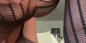 mmmmm (Amanda Trivizas)