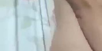 HOT PINAY FINGER (FIRST ORGASM) (Lexi Lore)