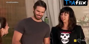 Goizalde Nunez Breasts,  Underwear Scene  in Con El Culo Al Aire