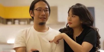 Chinese JDXYX-034 Office Lady Taking Care Her Subordinate