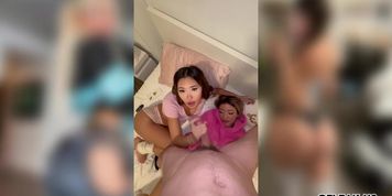 OMG Cute Teen Threesome
