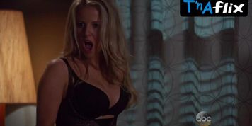 Chelan Simmons Underwear Scene  in Mistresses