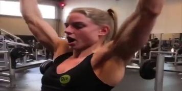 Muscle girl Lena