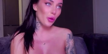 Insanely Hot Brunette Cam Girl