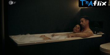 Jasmin Gerat Breasts Scene  in Der Gutachter: Ein Mord Zu Viel