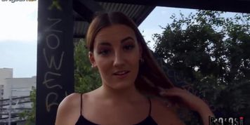 Jordi el nino polla records and fucks beautiful girl picked up in the street