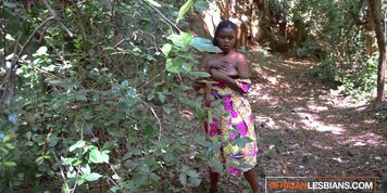 3 African Girls Lesbian Homemade Sex Experiment With Pussy Eating Train Threesome