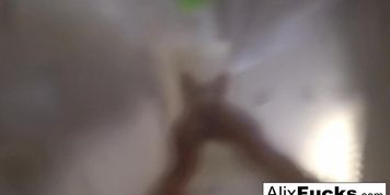 Sexy shower with Alix Lynx