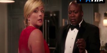 Jane Krakowski Sexy Scene  in Unbreakable Kimmy Schmidt