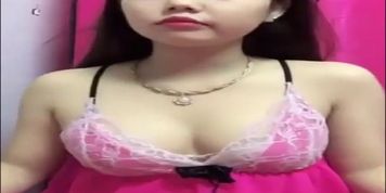 [Vietnam] Viet Cute Big Boobs Girl Cam Show