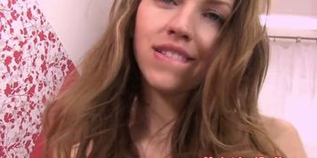 Big taco slut loves her pussy pump