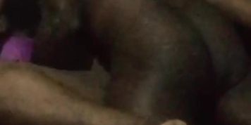 Se me sube arriba luego la pongo de perrito me dice que le de duro hasta que me vengo