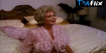 Doris Delaas Breasts Scene  in Liebesgrusse Aus Der Lederhose 2: Zwei Kumpel Auf Der Alm