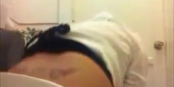 Spying On Hermosas Nalgas
