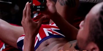 Muscular thug ebony jerking his dick