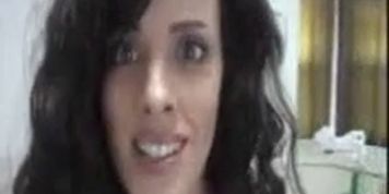 Arianna Labarbara gives an handjob in the kitchen