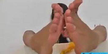 Brunette Ella nylon foot
