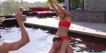 Blonde in bikini Emma Hix have sex in three way with her friends