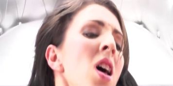 Horny Teen Brace Face Squirts (Pamela Sanchez)