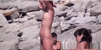 Amazing Sexy Body & Ass Nudist Lady Spied At The Beach