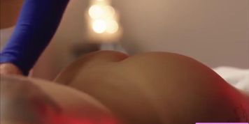 Aidra gives Gina some pussy massage (Aidra Fox, Gina Valentino)