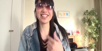 Japanese 18yo Schoolgirl Gives Her First Blowjob
