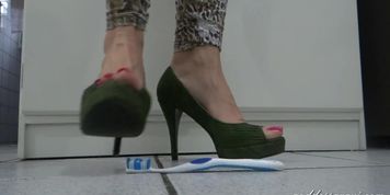 under the lucky heels (Goddess Grazi)