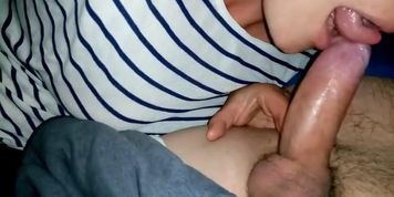 Some dick licking under the covers - full video on my OnlyFans - lillianl33
